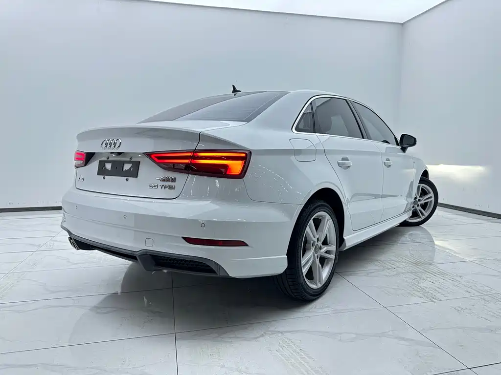 Audi A3 2020 — фото 4