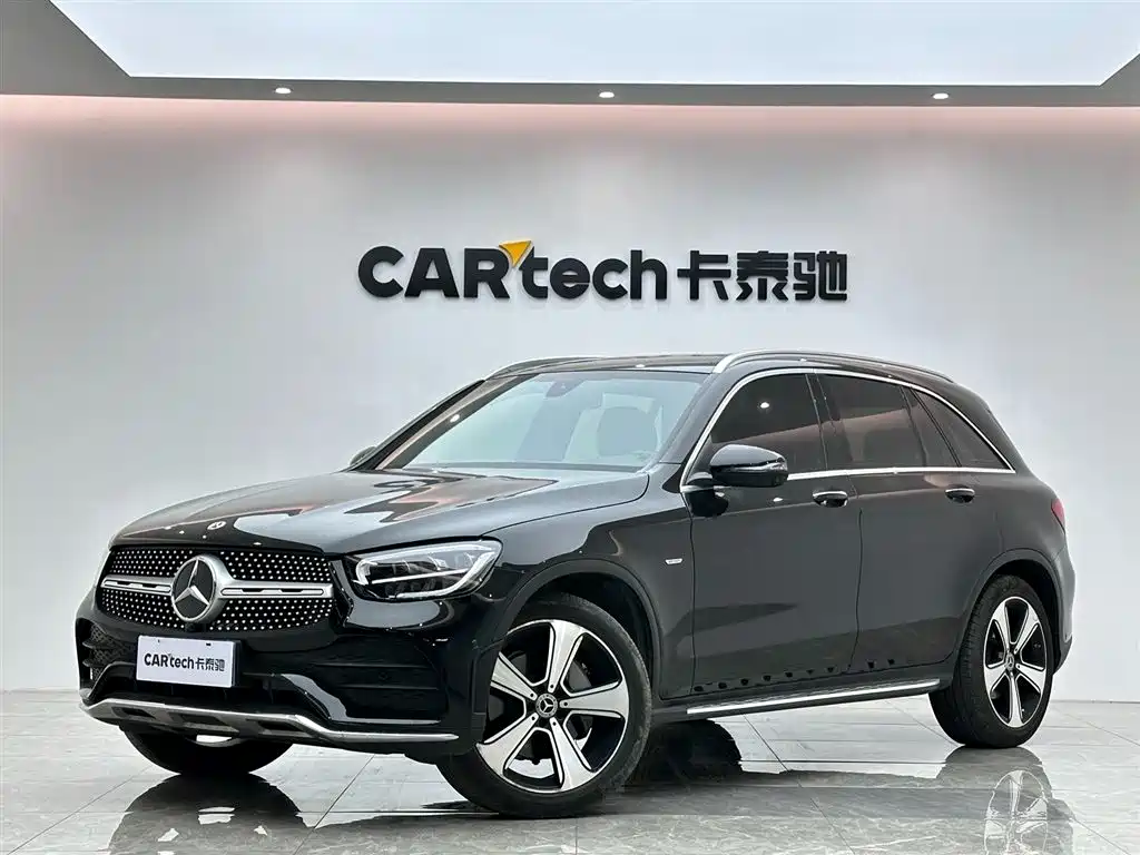 Mercedes-Benz GLC 2022 — фото 1