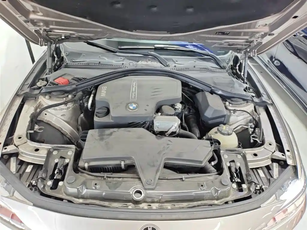 BMW 3 Series 2015 — фото 20