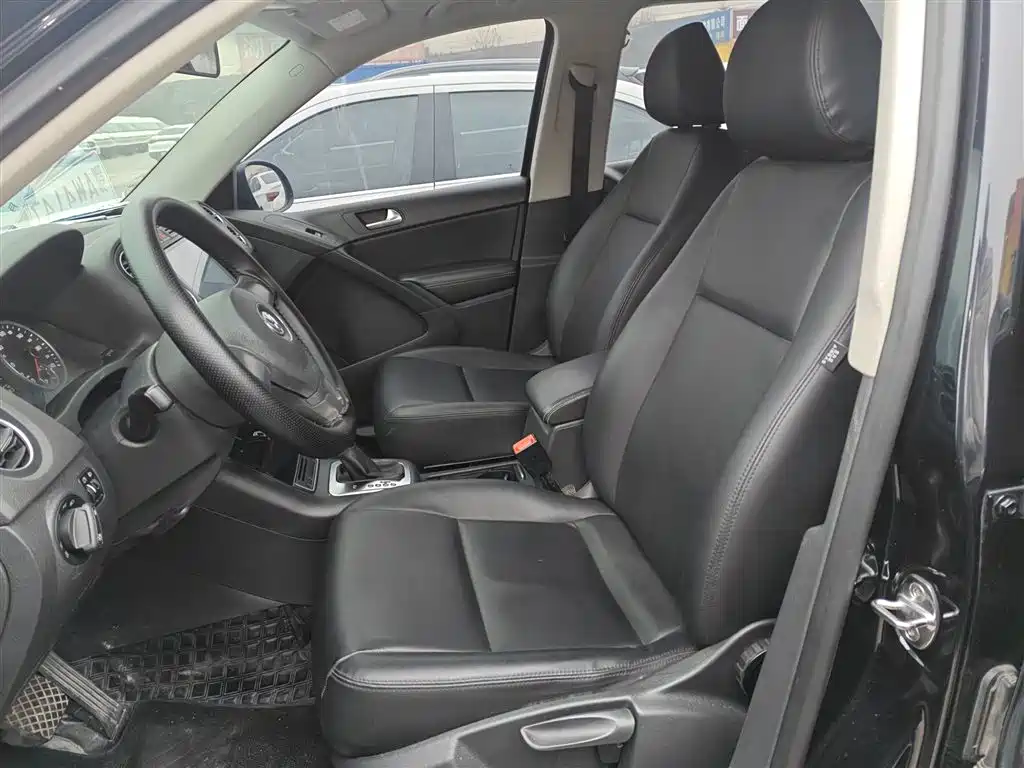 Volkswagen Tiguan 2018 — фото 11
