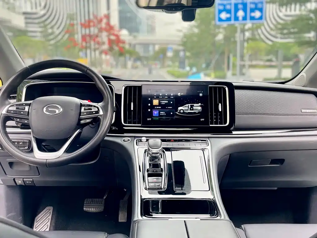 GAC Motor Trumpchi M8 2021 — фото 15