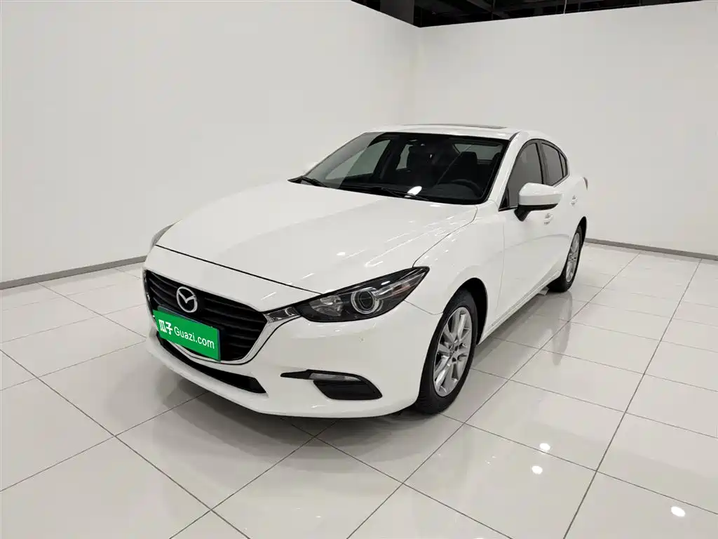 Mazda 3 Axela 2017 — фото 2