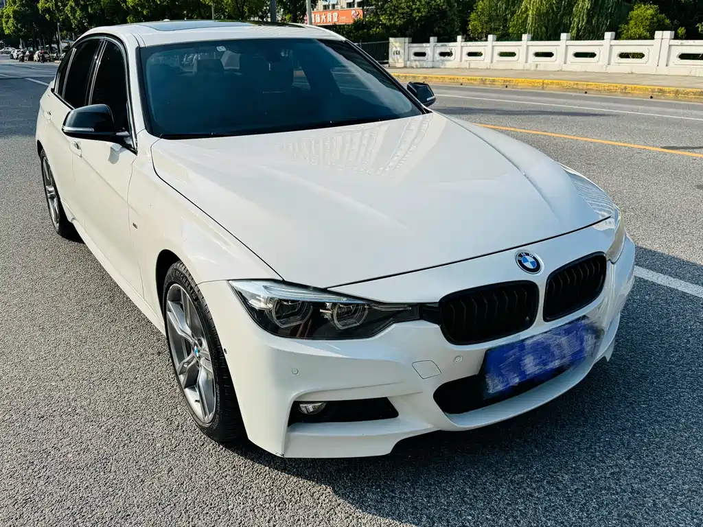 BMW 3 Series 2019 — фото 3