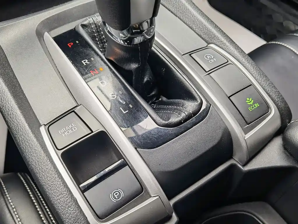 Honda Civic 2017 — фото 13