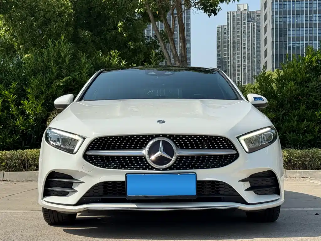 Mercedes-Benz A-Class 2020 — фото 1
