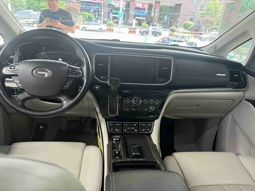 GAC Motor Trumpchi M8 2020 — фото 4