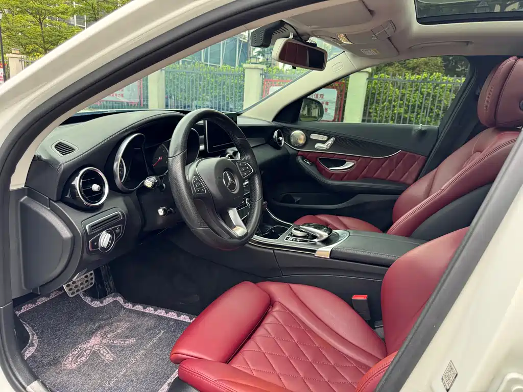 Mercedes-Benz C-Class 2017 — фото 32