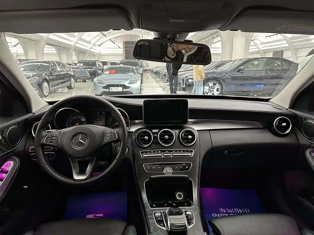 Mercedes-Benz C-Class 2018 — фото 13