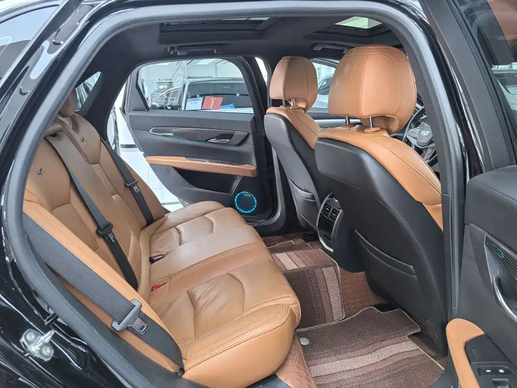 Cadillac CT6 2023 — фото 10