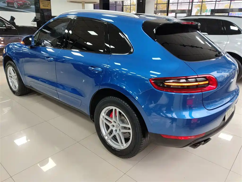 Porsche Macan 2016 — фото 23