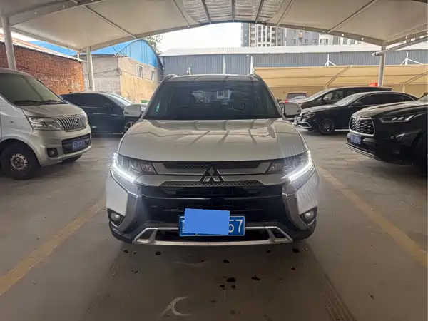 Mitsubishi Outlander 2019