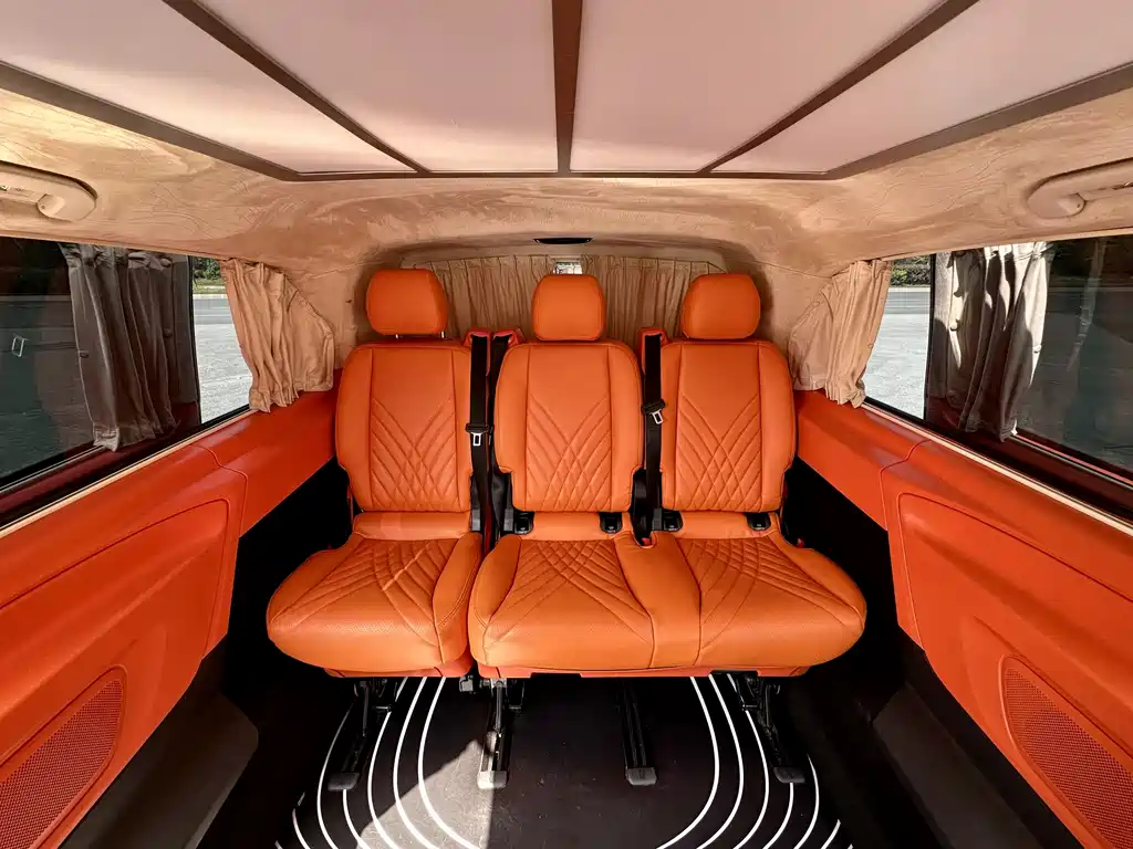Mercedes-Benz Vito 2022 — фото 16