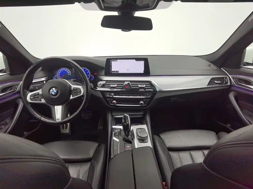 BMW 5 Series 2018 — фото 5