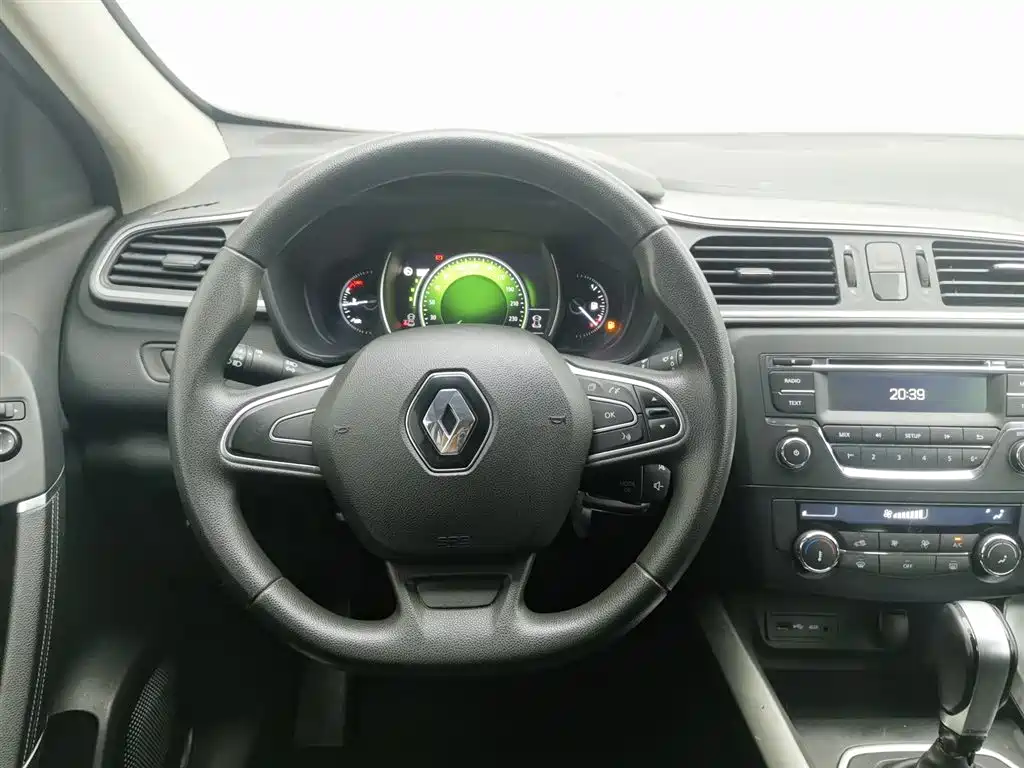 Renault Kadjar 2017 — фото 11