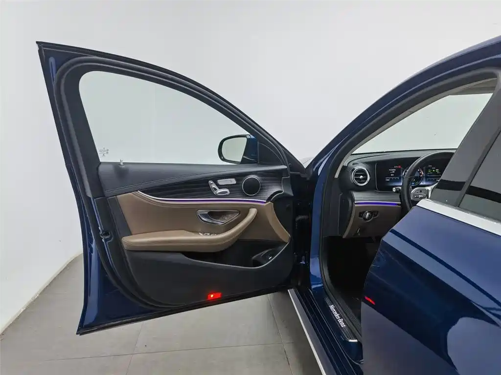 Mercedes-Benz E-Class 2019 — фото 8