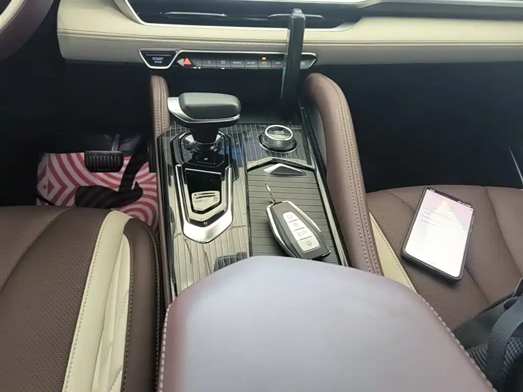 Geely Xingyue L 2022 — фото 14