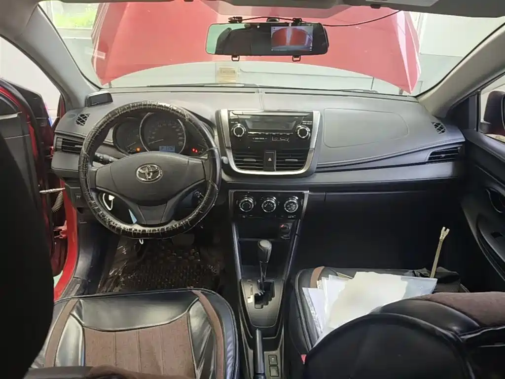 Toyota Yaris L 2018 — фото 10