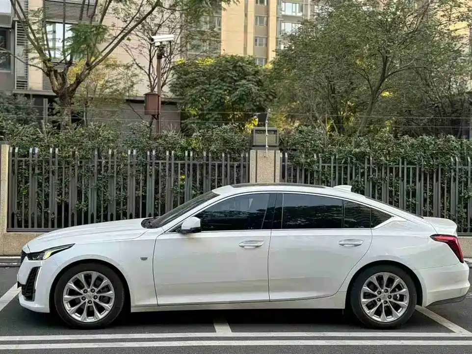 Cadillac CT5 2020 — фото 2