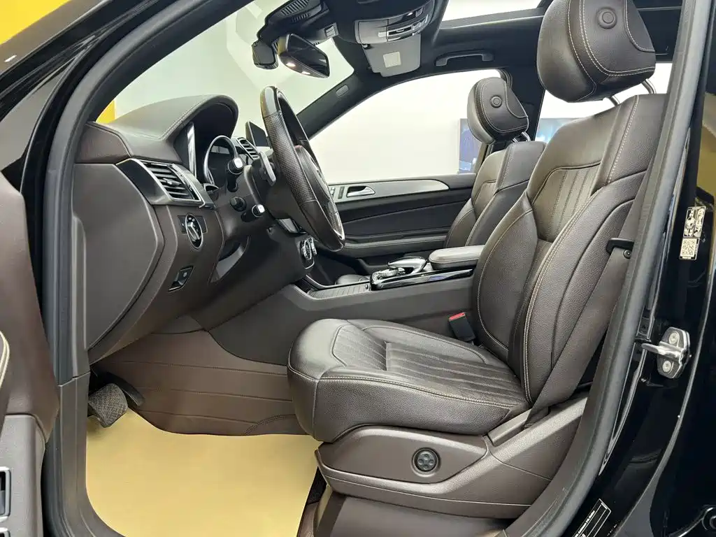 Mercedes-Benz GLS 2019 — фото 17