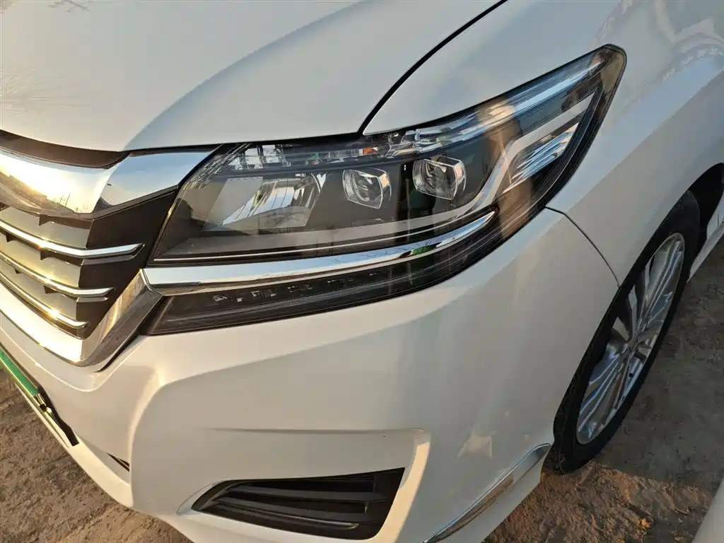 Honda Elysion 2017 — фото 15