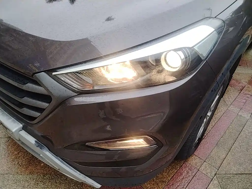 Hyundai Tucson 2016 — фото 18