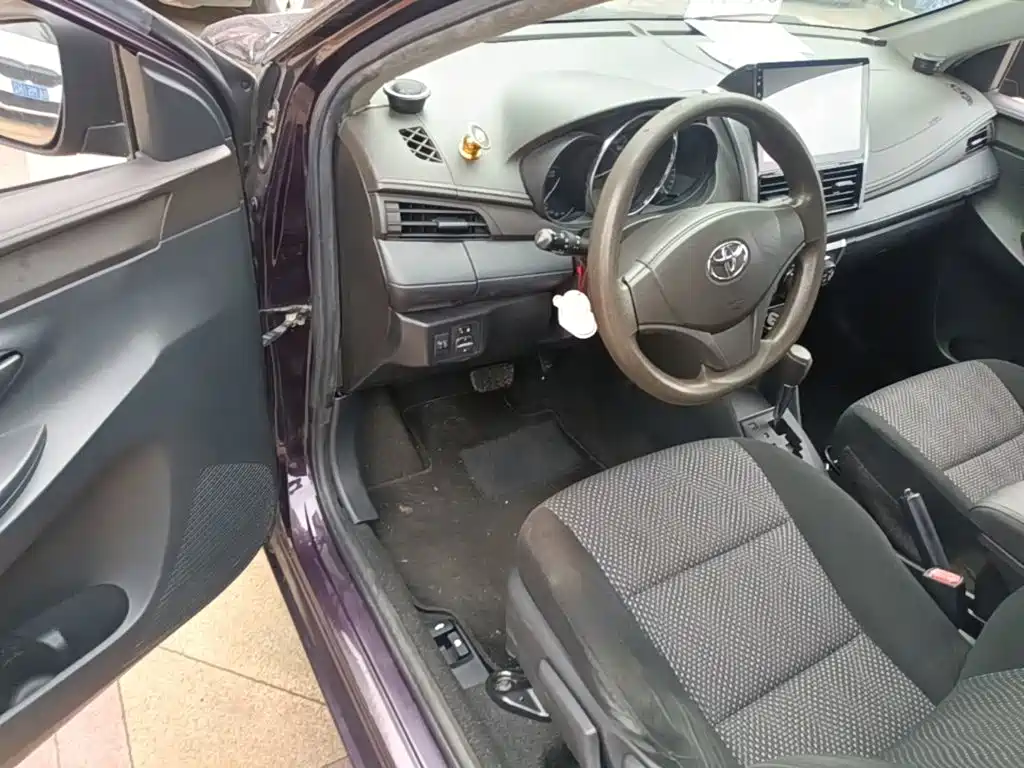 Toyota Vios 2014 — фото 12