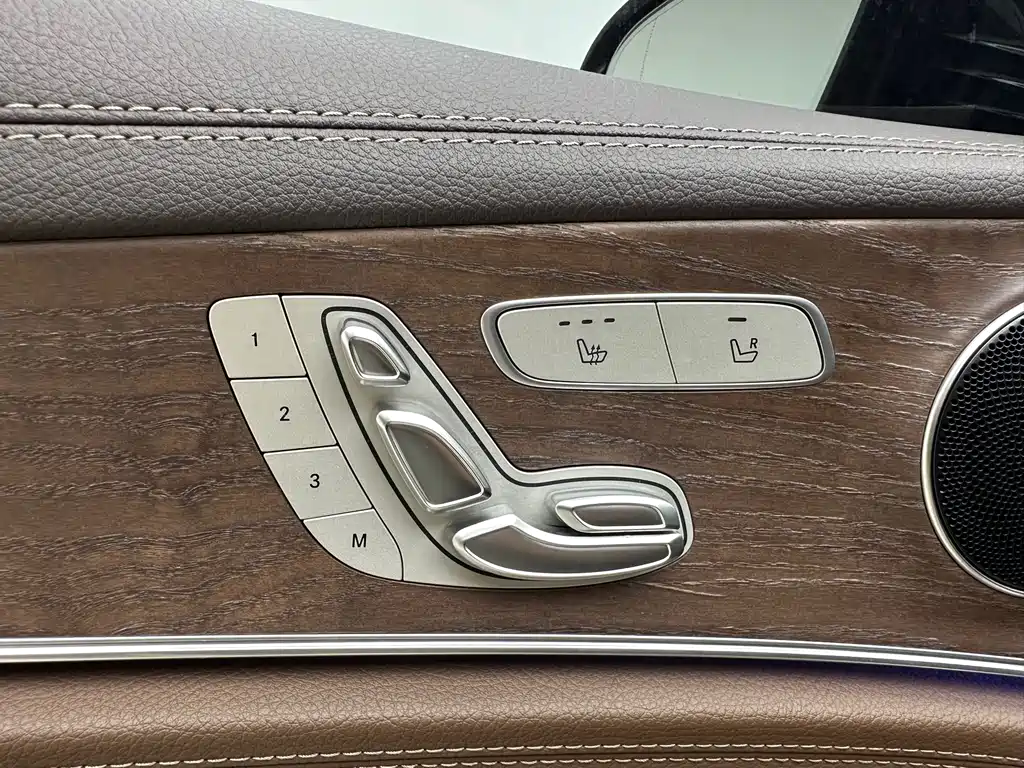 Mercedes-Benz E-Class 2020 — фото 8