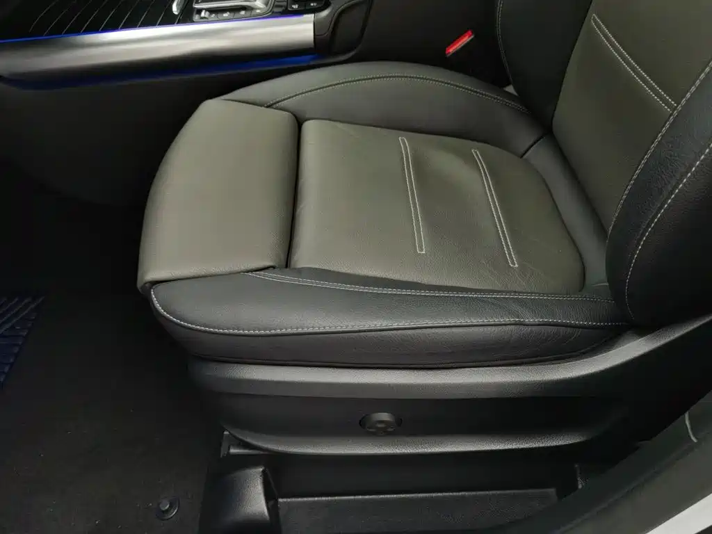 Mercedes-Benz GLA AMG 2021 — фото 20