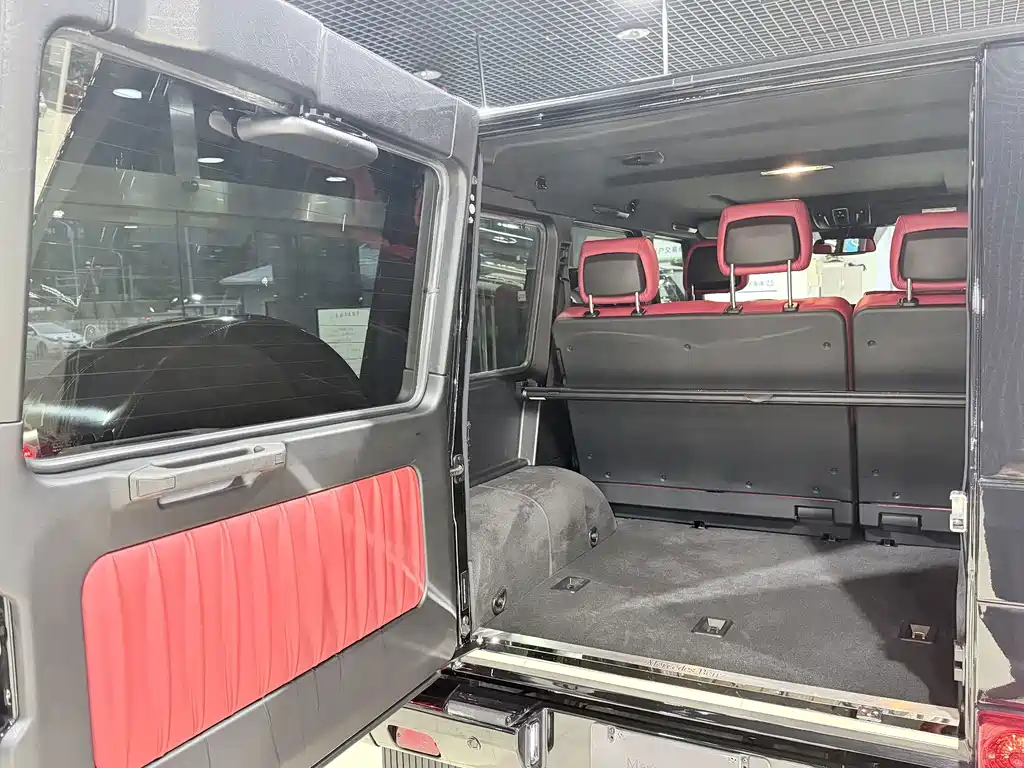Mercedes-Benz G-Class 2018 — фото 18