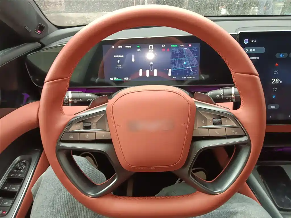 BYD Seal 2025 — фото 11