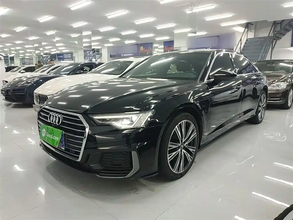 Audi A6L 2020 — фото 1
