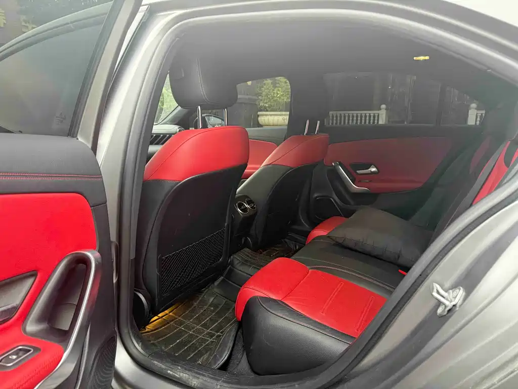 Mercedes-Benz A-Class AMG 2022 — фото 4