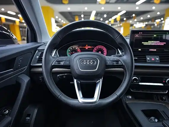 Audi Q5L 2022 — фото 9