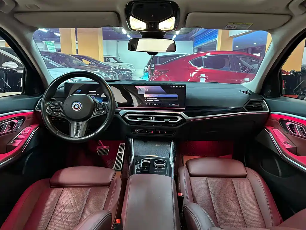 BMW i3 2024 — фото 4