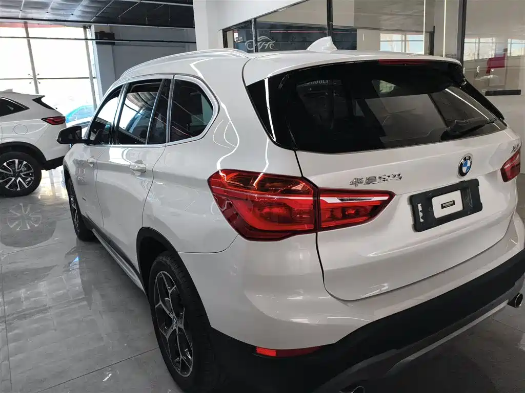 BMW X1 2017 — фото 5