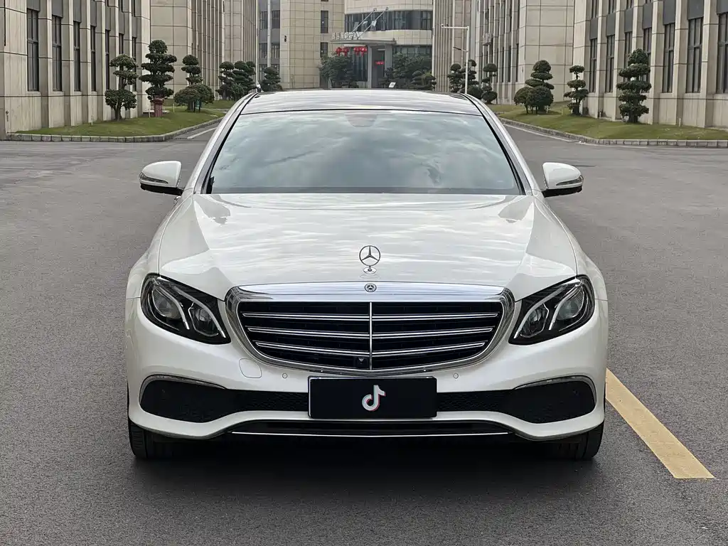Mercedes-Benz E-Class 2020 — фото 2