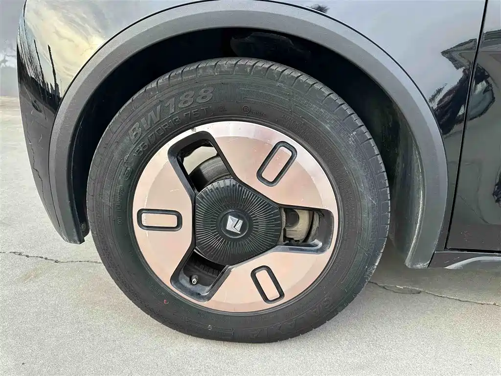 Baojun KiWi EV 2022 — фото 25