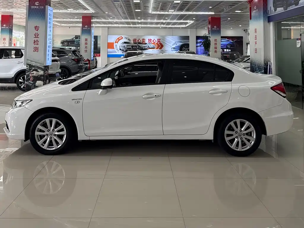 Honda Civic 2015 — фото 3