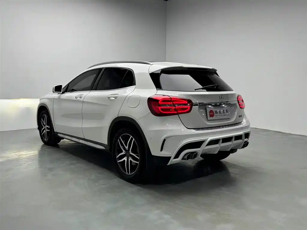 Mercedes-Benz GLA 2017 — фото 16