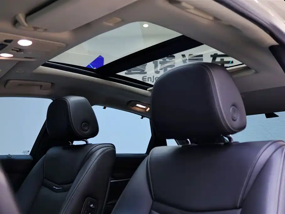 Cadillac XTS 2018 — фото 28