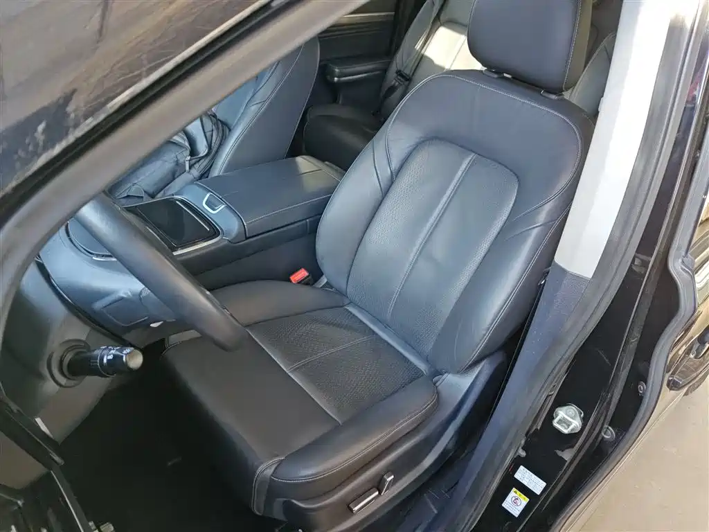 GAC Motor Trumpchi M8 2022 — фото 15