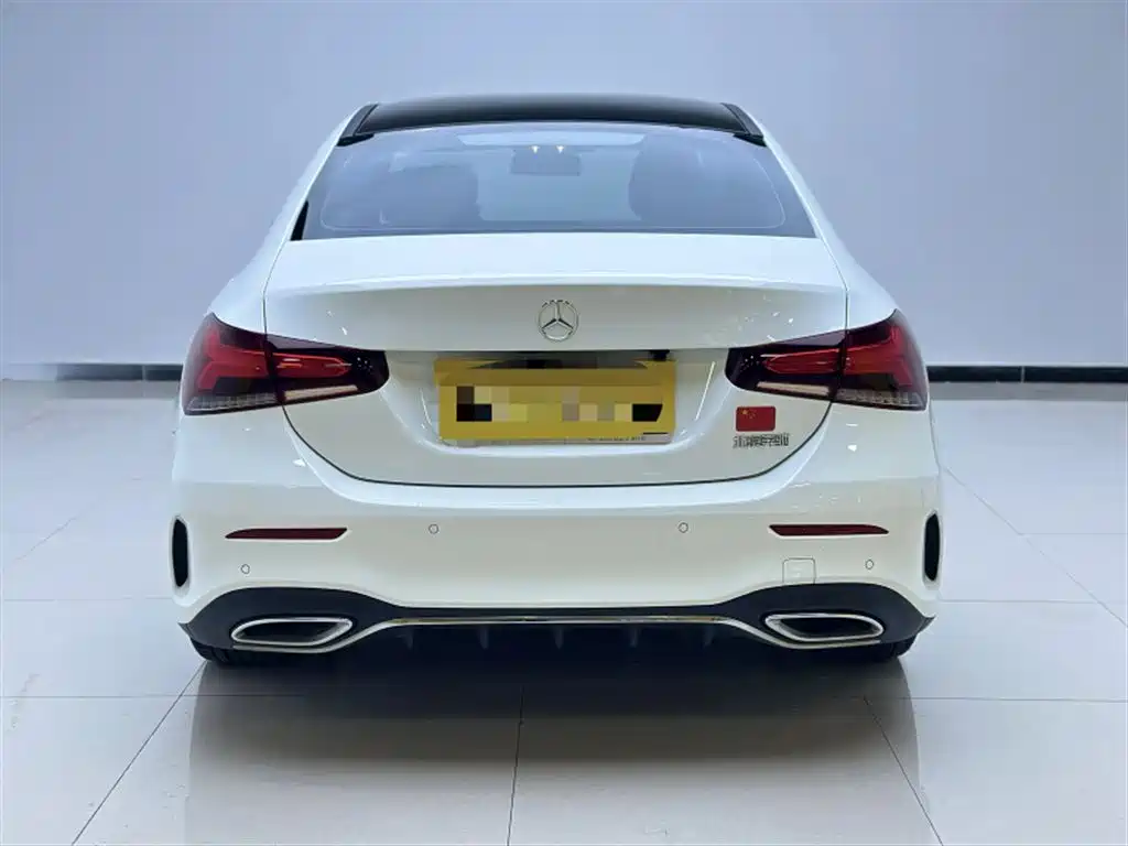 Mercedes-Benz A-Class 2023 — фото 8