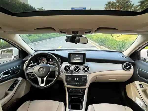 Mercedes-Benz GLA 2016