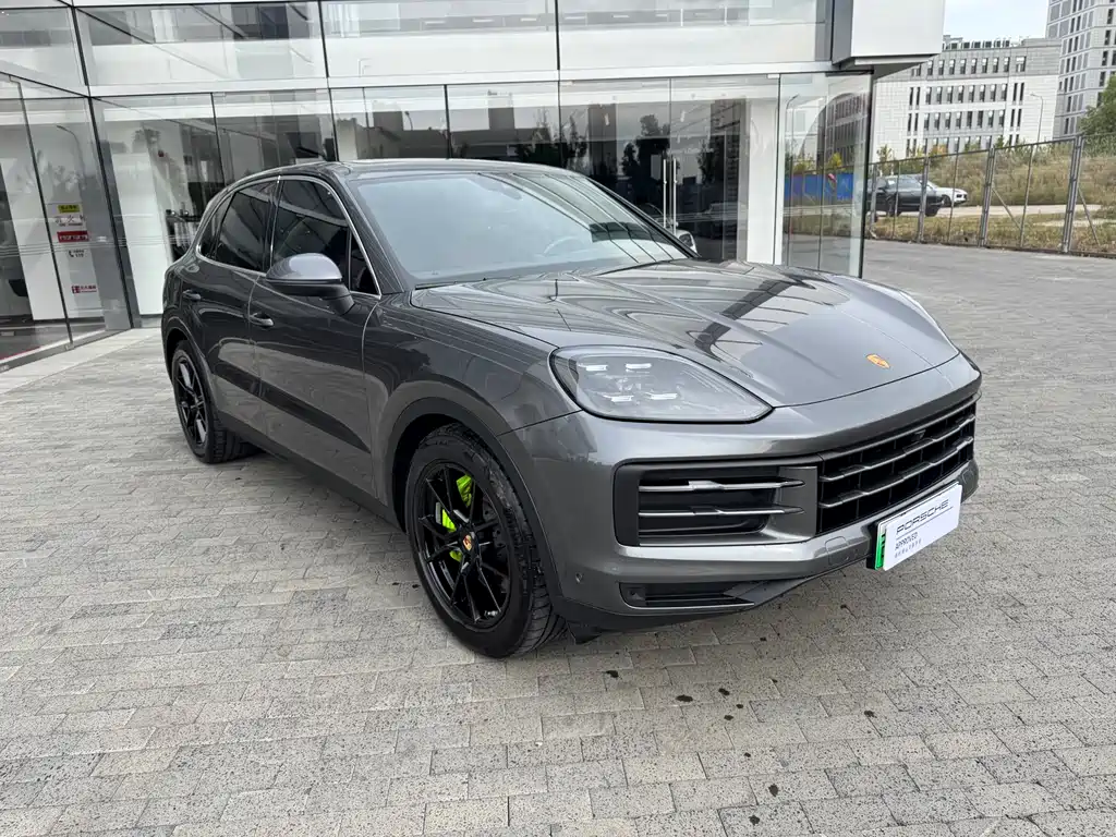 Porsche Cayenne Hybrid 2023 — фото 1