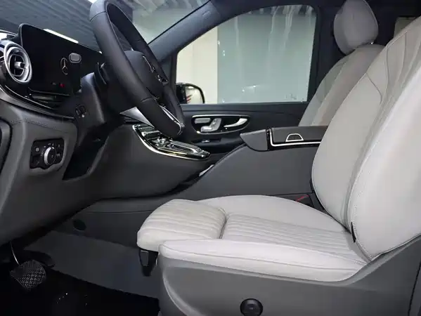 Mercedes-Benz V-Class 2024