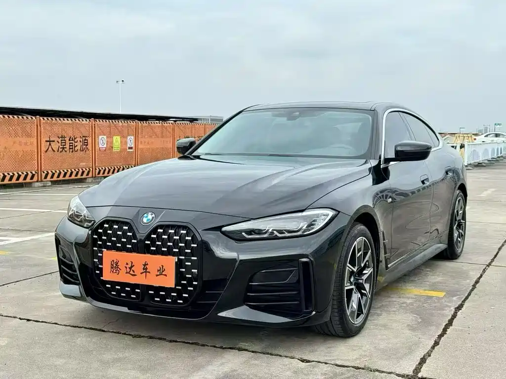 BMW 4 Series 2023 — фото 1