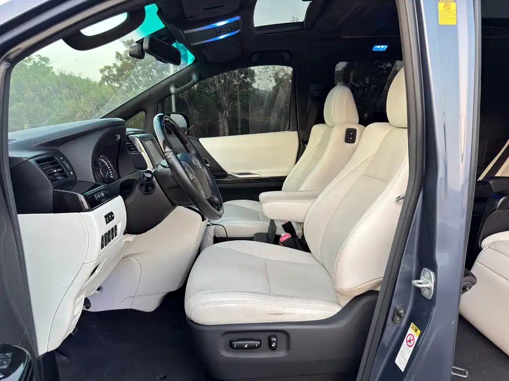 Toyota Alphard 2012 — фото 11
