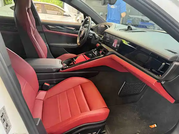 Porsche Panamera 2025