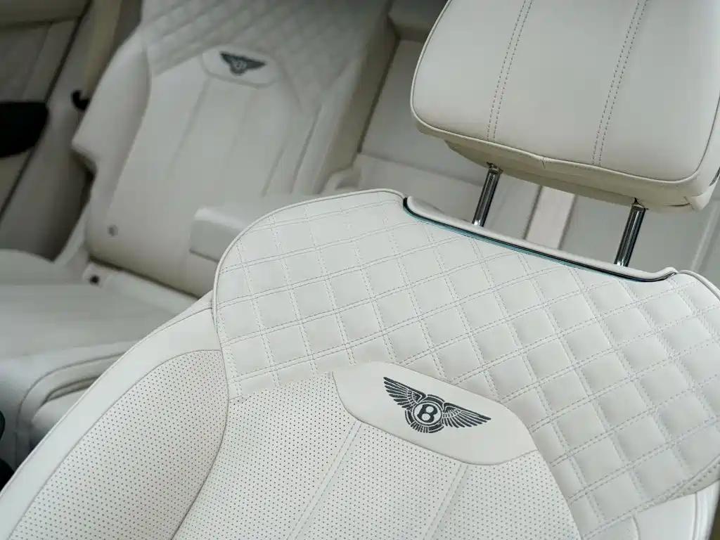Bentley Bentayga 2022 — фото 11