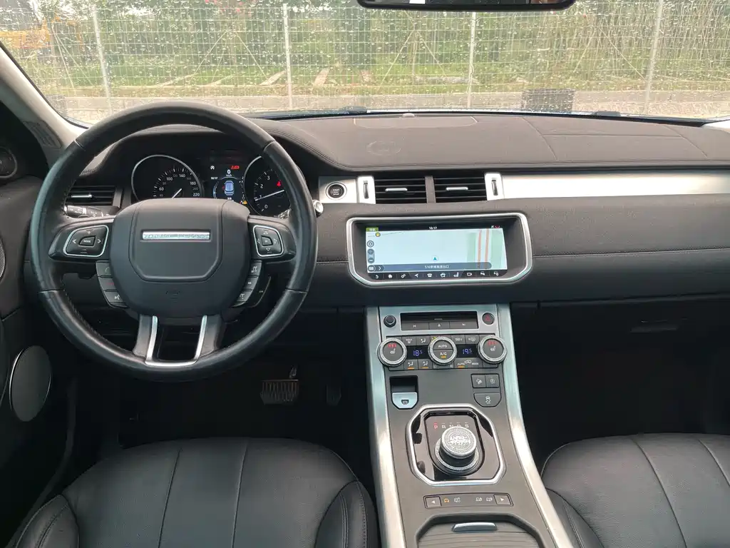 Land Rover Evoque 2018 — фото 13